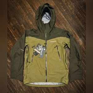 NEW Norrona Men's XL Falketind Gore-Tex Shell Jacket - Green - MSRP: $599